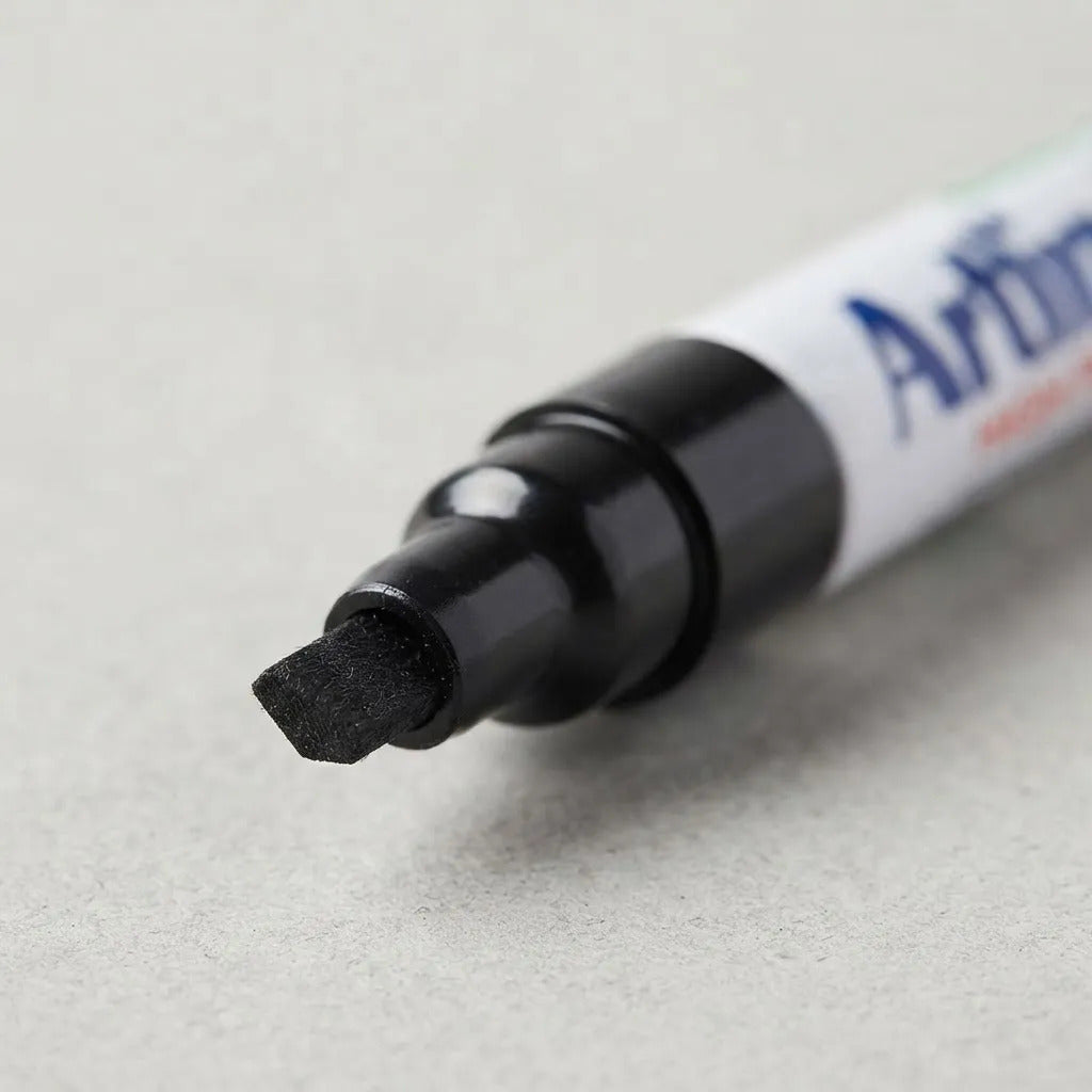 Marcador Permanente Artline 90 Biselado Negro