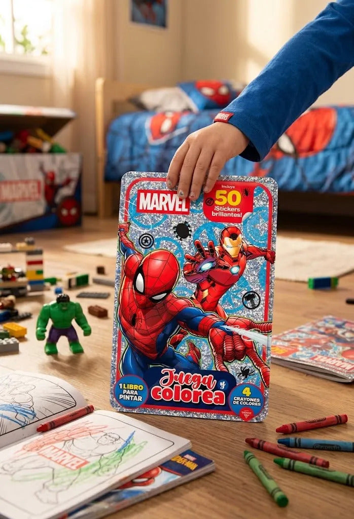Set Juega y Colorea Marvel con Lápices